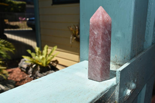 Strawberry Quartz Meaning And Spiritual Properties