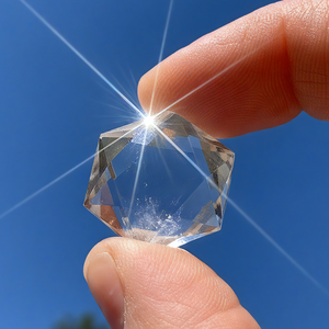 Klar kvarts hellig geometri facetteret krystal
