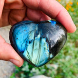 READY Labradorite Heart - palmstone