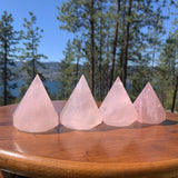 Cristal taillé en diamant de quartz rose