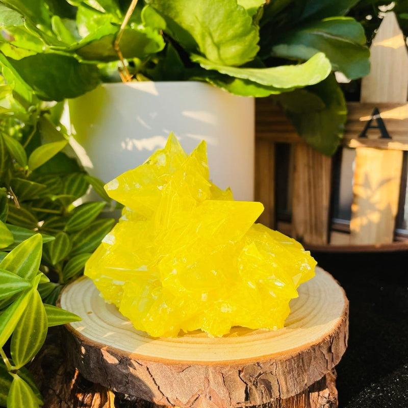 Sulfur Crystal (Item #0079)