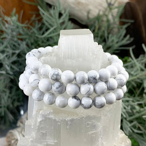 Mala White Howlite Bracelet With Velvet Pouch